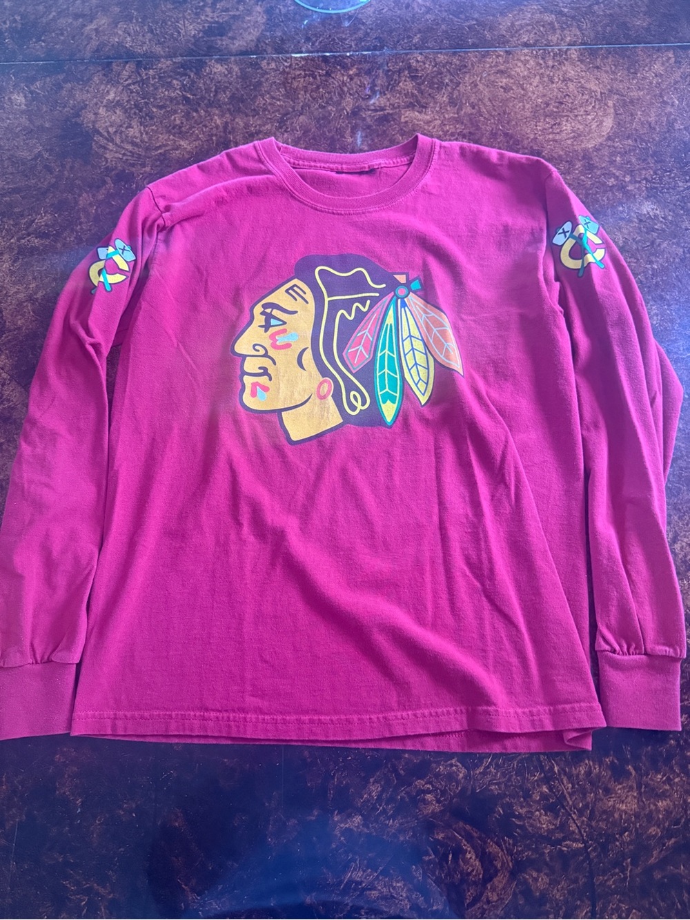 NHL Long-Sleeve Graphic Tee in Magenta with Multicolor Feather Detail
